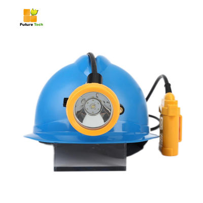 comprar Do farol recarregável brilhante super do diodo emissor de luz de KL4LM KL5LM luz principal para 3.7v de acampamento Fabricação em linha