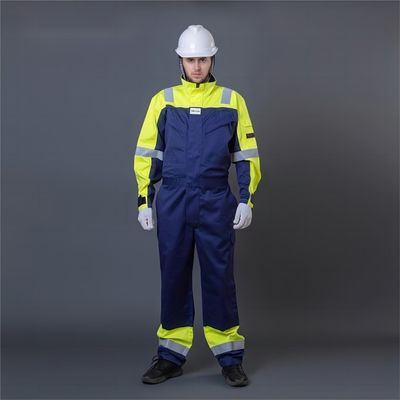 Bom preço. Macacão de segurança retardante de fogo com material respirável 65% algodão 35% poliéster para proteção industrial on-line